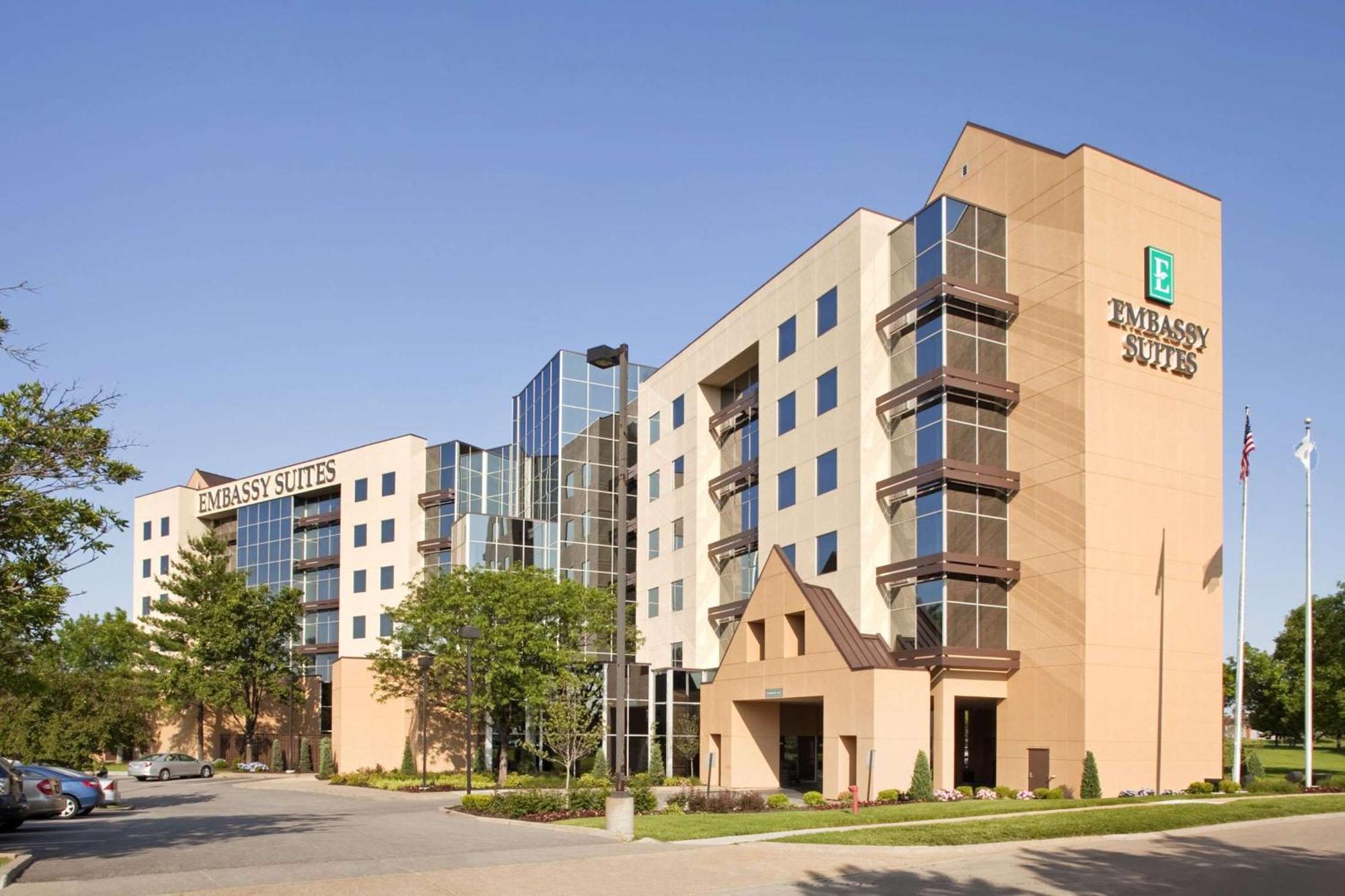 Embassy Suites By Hilton St Louis Airport Bridgeton Exterior photo